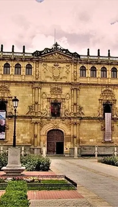 Fontaneros en la Universidad Alcalá de Henares